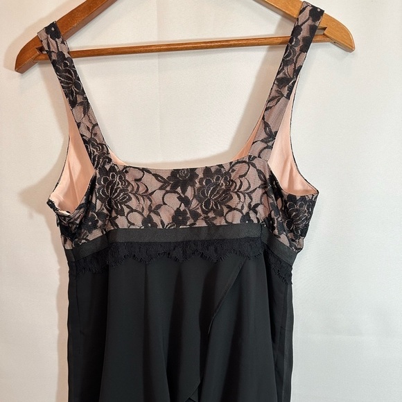 Bandolino Womens Size 4 Blouse Asymmetrical Hem Fairly Lace Trim Top Ribbon Bow - Picture 6 of 14